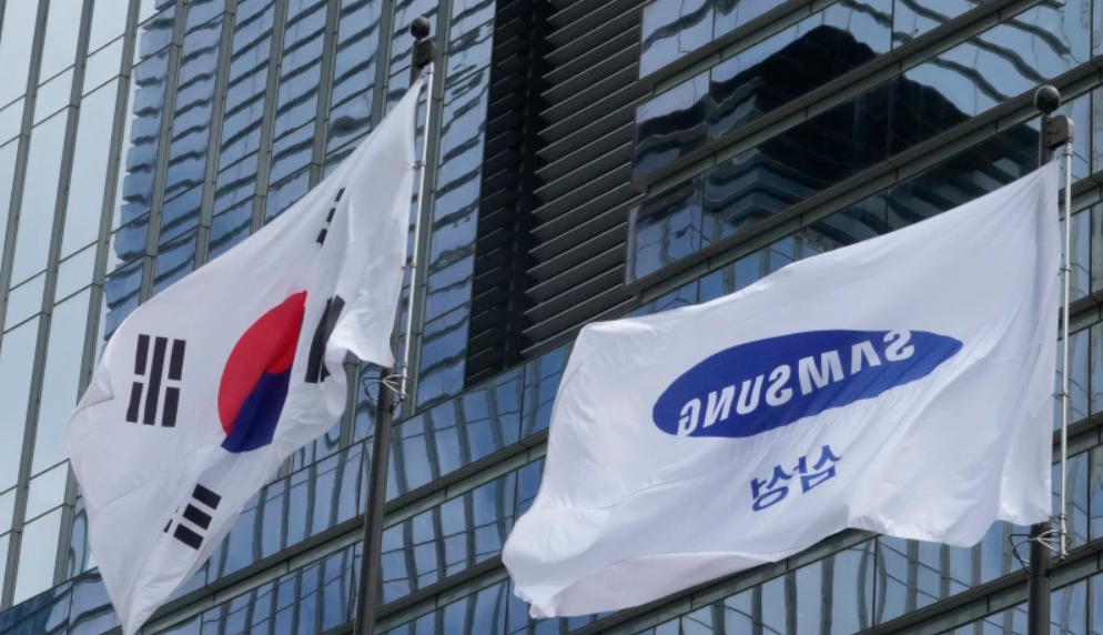 三星和SK海力士展示最新HBM4芯片，将在第六代A